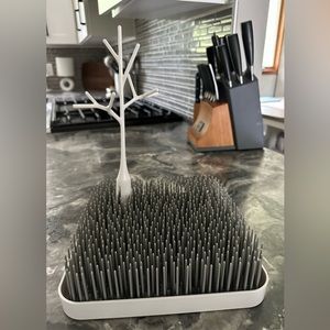 Boon bottle drying rack w/twig attachment.